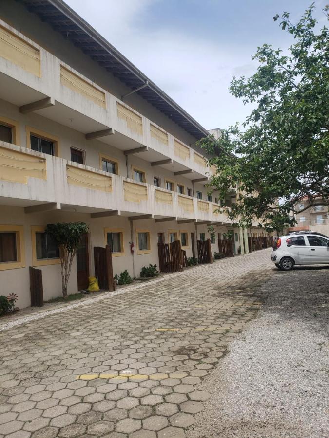 Condominio Jose Ceregatti Apartamento *